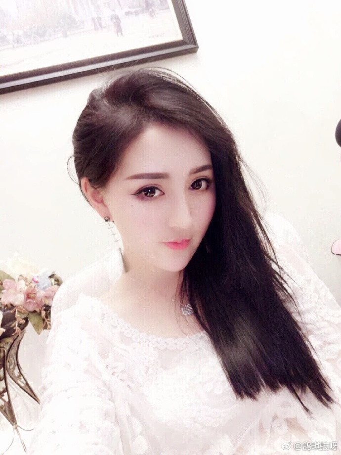 yy雅森美女主播鸽琪拉照片12