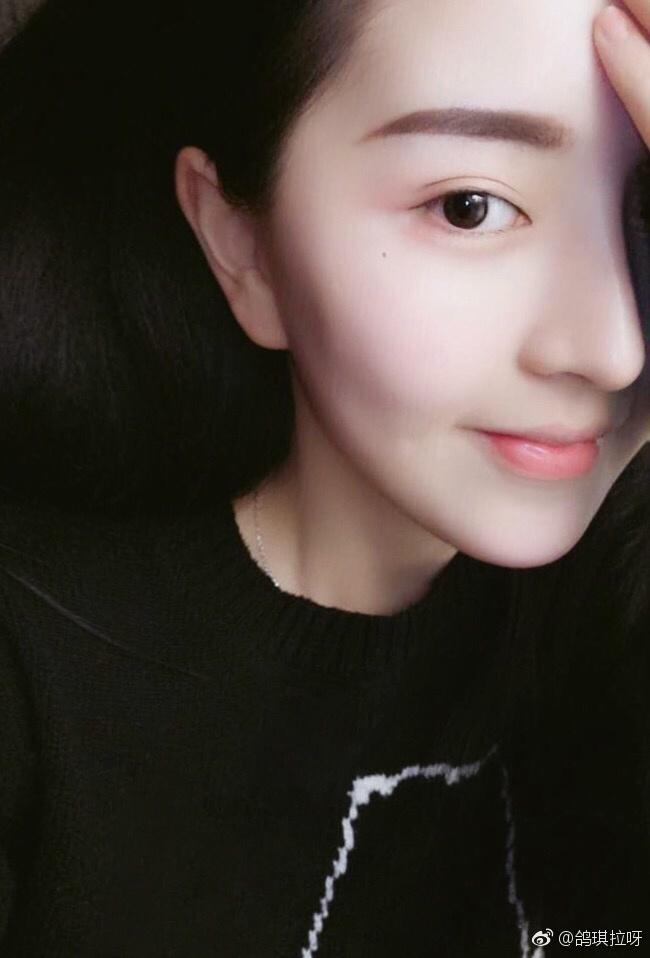 yy雅森美女主播鸽琪拉照片13