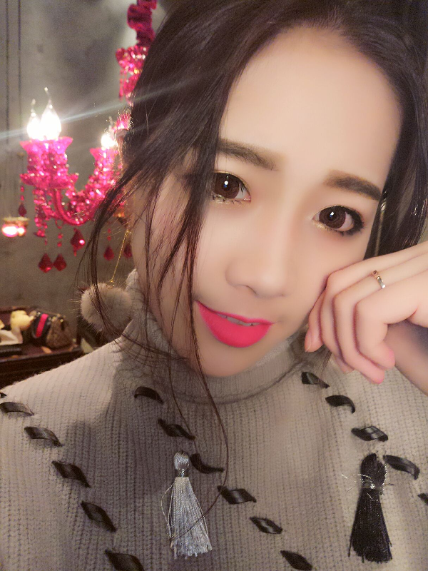 yy美女舞蹈主播小月宝生活自拍照片！2