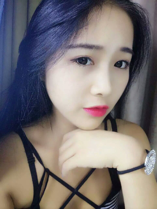 yy美女舞蹈主播小月宝生活自拍照片！4