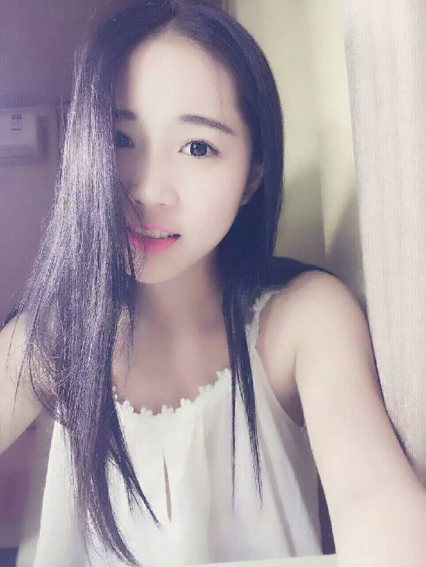 yy美女舞蹈主播小月宝生活自拍照片！5