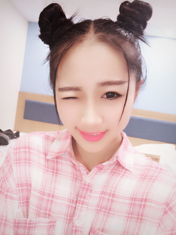 yy美女舞蹈主播小月宝生活自拍照片！11