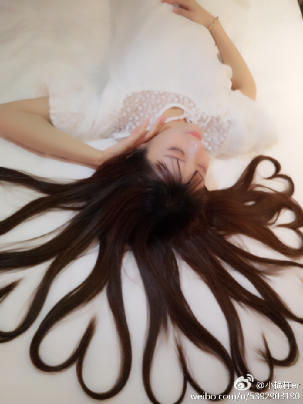 yy美女主播小损样私房照9