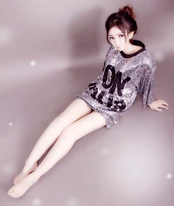 yy女主播丫头COS波涛汹涌写真照片2