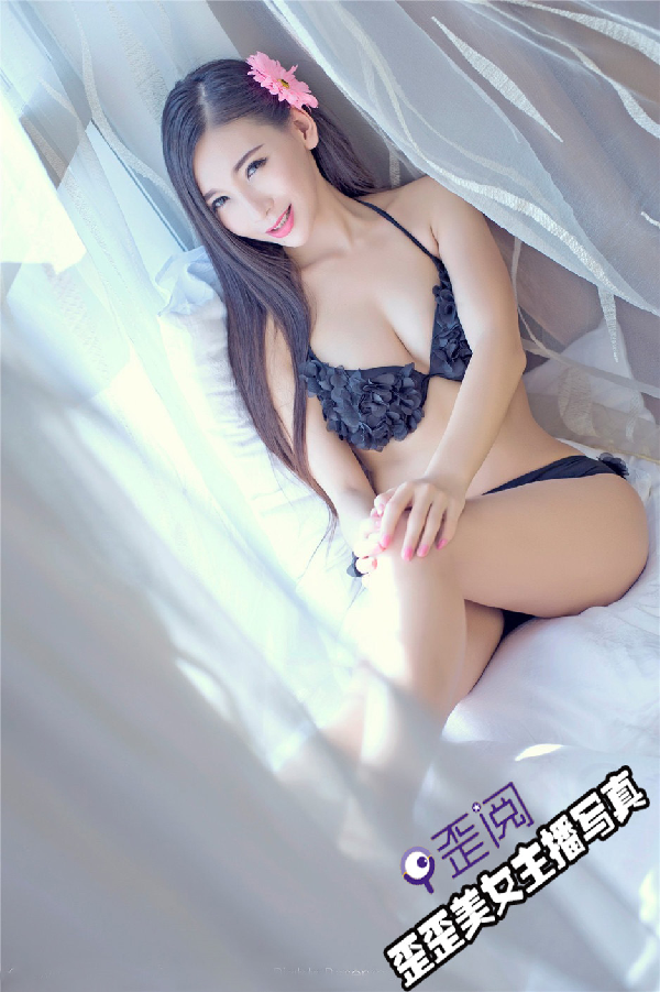 yy美女主播大胸妹子：私房写真照4