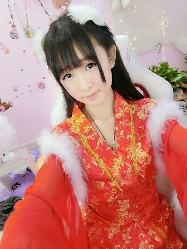yy邻家姑娘山东美女主播婷儿美照来袭2