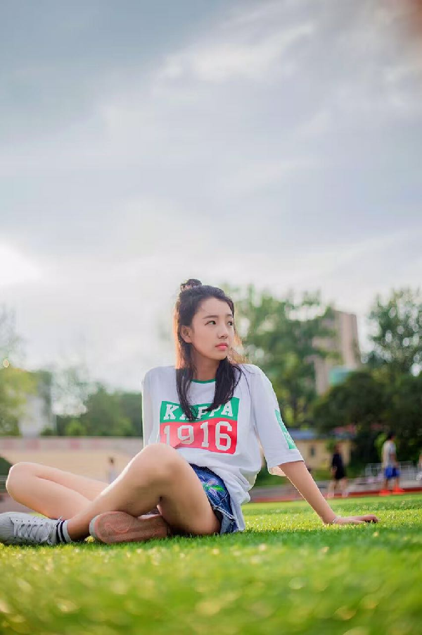 yy暖心甜美主播珂含百变写真集4