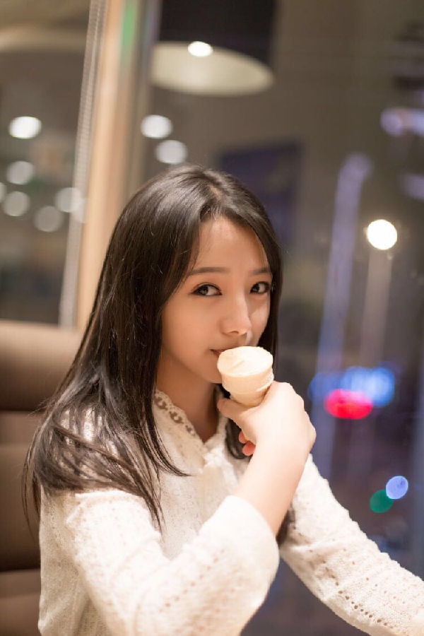 yy暖心甜美主播珂含百变写真集10