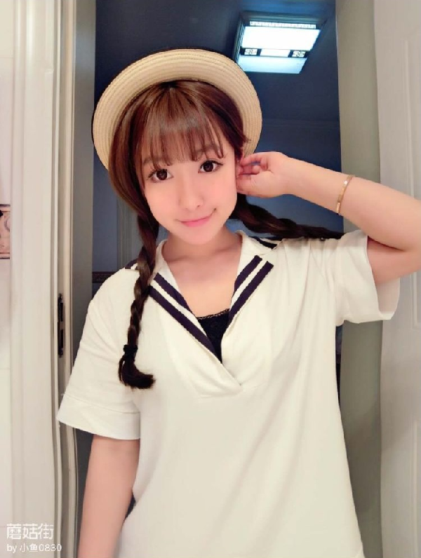 yy清纯小护士虎牙妹美女主播小渔歌写真照片集5