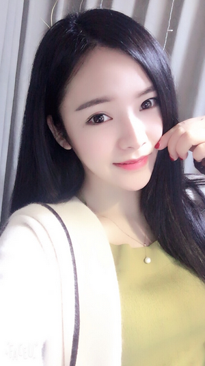 yy雅森美女主播：荔枝照片集2