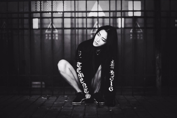 yy女神级主播真空写真3