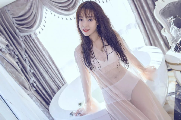  yy李先生爱徒美女主播么么雅极度诱惑私密写真2
