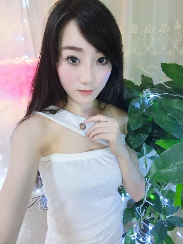 yy美女主播唯嘉-性感小野猫照片2