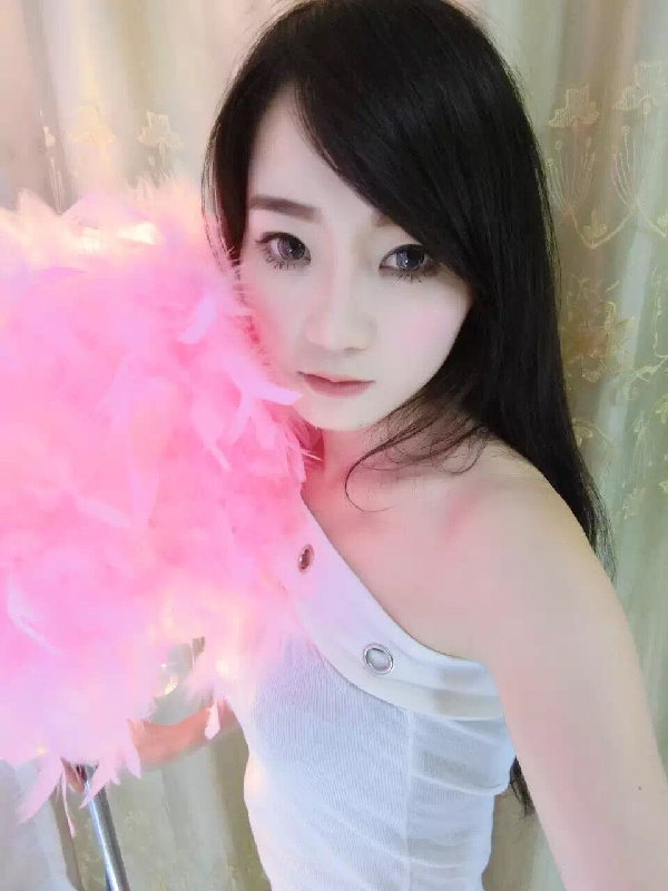 yy美女主播唯嘉-性感小野猫照片3