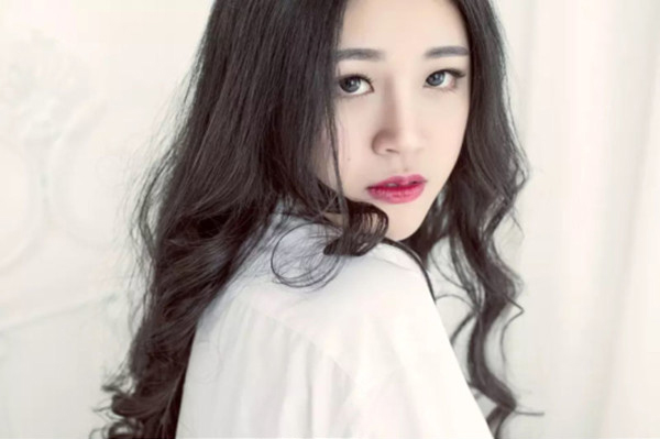 yy星聚小白菜婚纱写真照片1