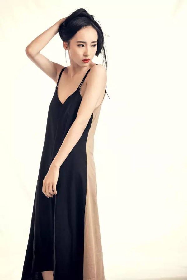 yy美女主播阿琳性感写真照片1