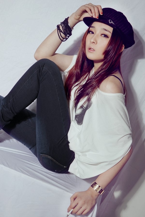 yy美女主播阿琳性感写真照片5