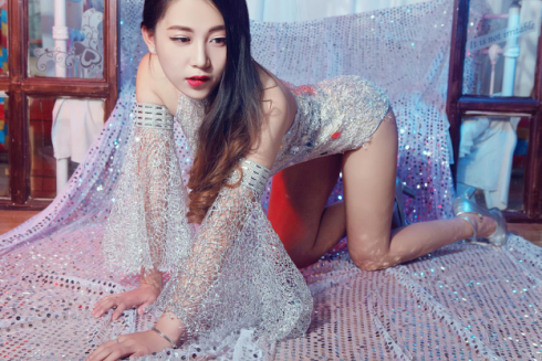 yy美女主播馨玥私照1