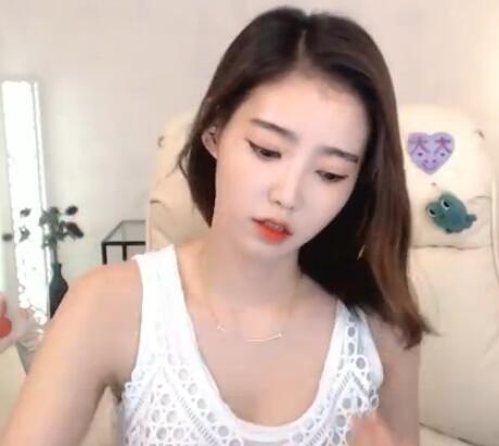金宝拉2017-06-30 20时11分直播录像回放 宝拉BORA！