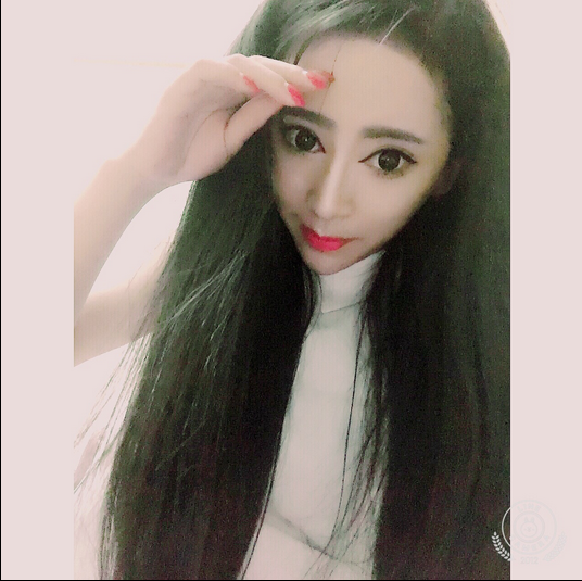 yy美女主播子晴美照3