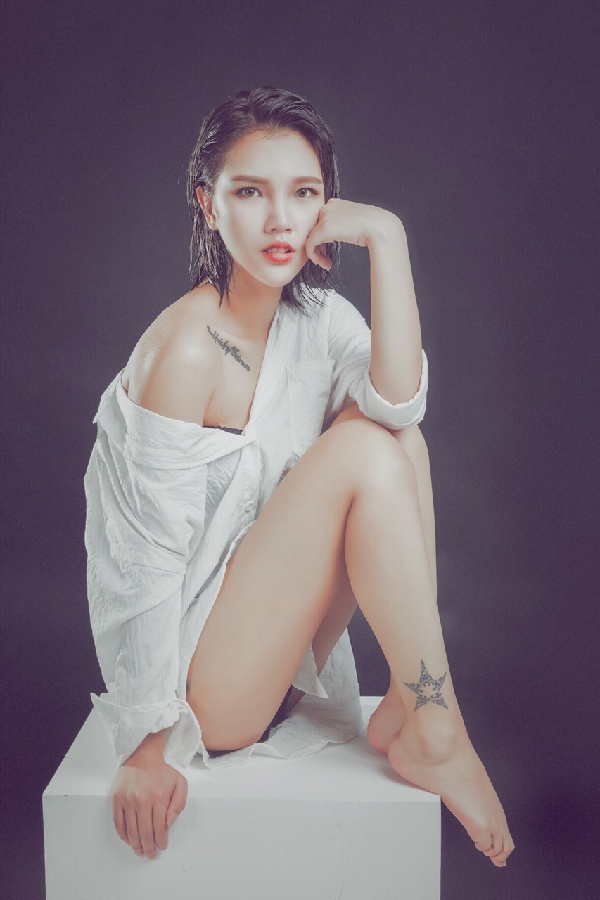 yy帝王公会性感美女主播金晓淳写真照3