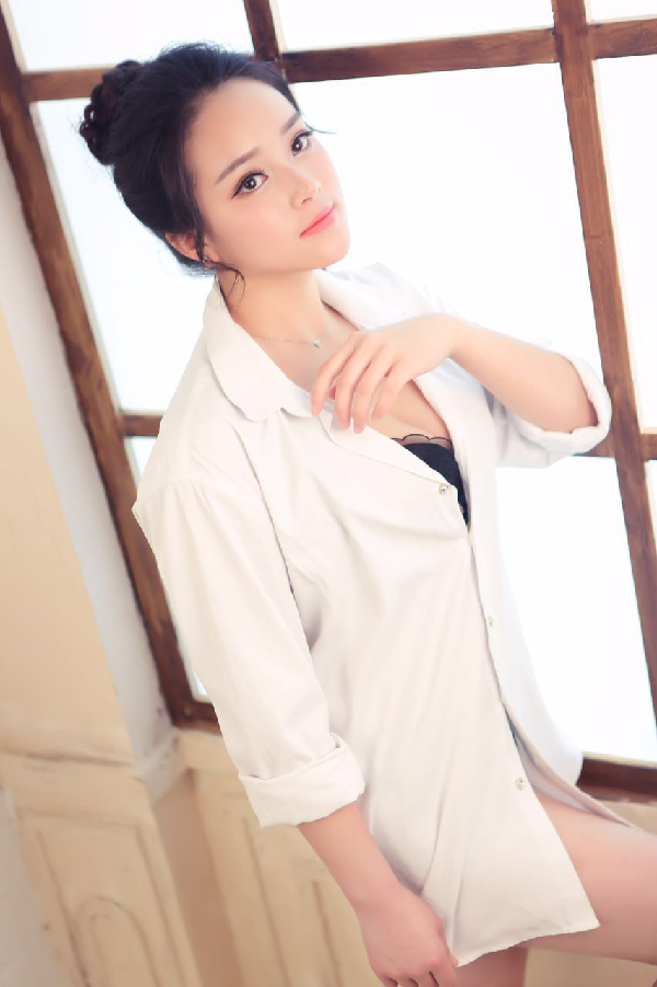 yy性感美女主播凤姐美照1