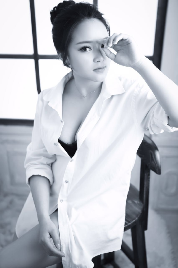 yy性感美女主播凤姐美照4