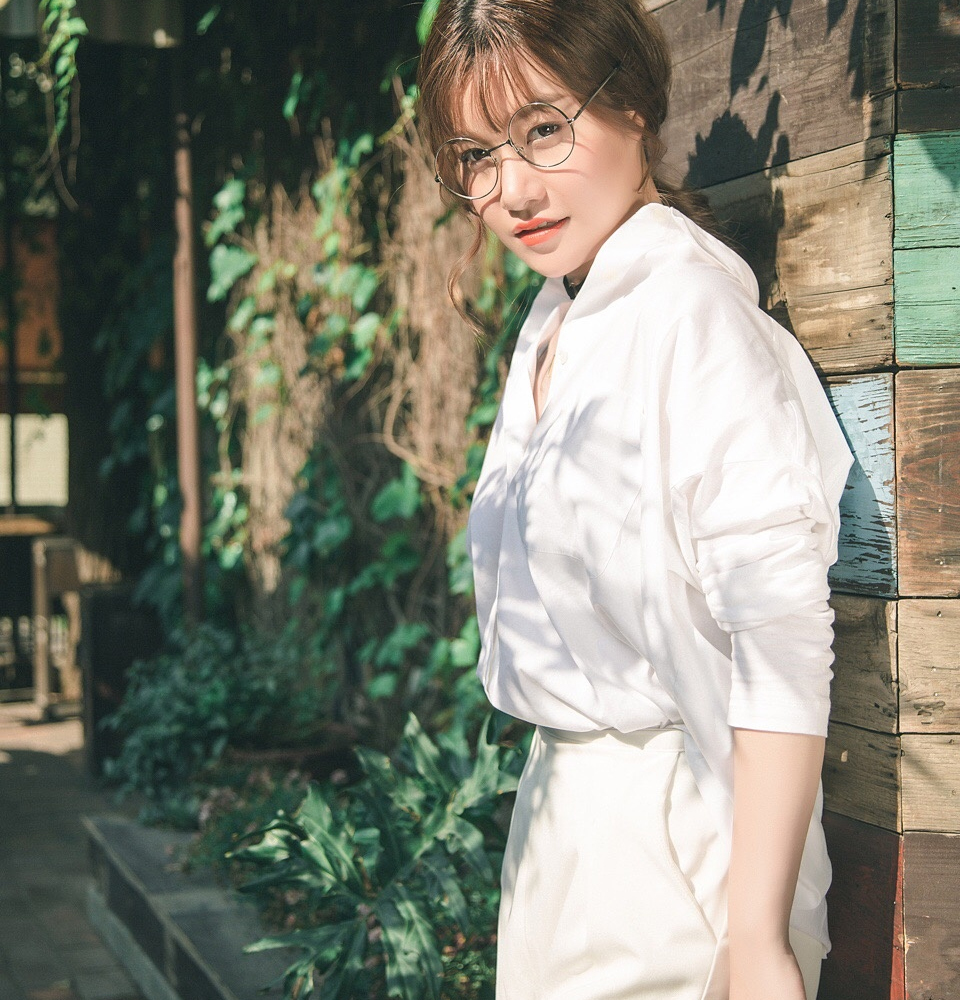 风小筝性感大长腿写真照片7