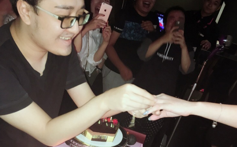 孙亚龙笑笑老婆慧慧求婚2