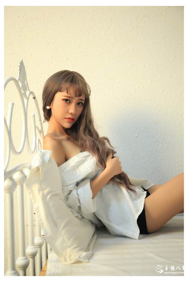 虎牙36D爆乳虎牙主播思瑞写真照片6