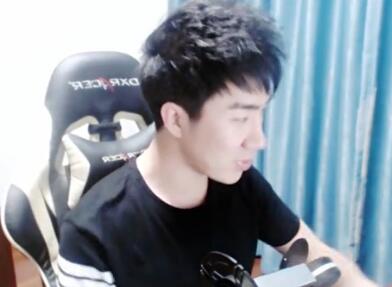 骚男2017-07-31 18时54分直播录像回放 国服第一好哥哥-骚男
