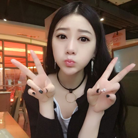 歪歪雅森高挑大美女主播静静私照