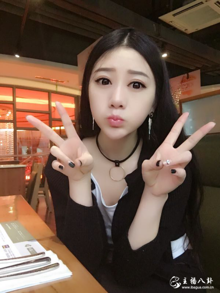 歪歪雅森高挑大美女主播静静私照2