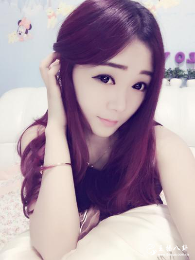 歪歪美女主播刘小美私照5