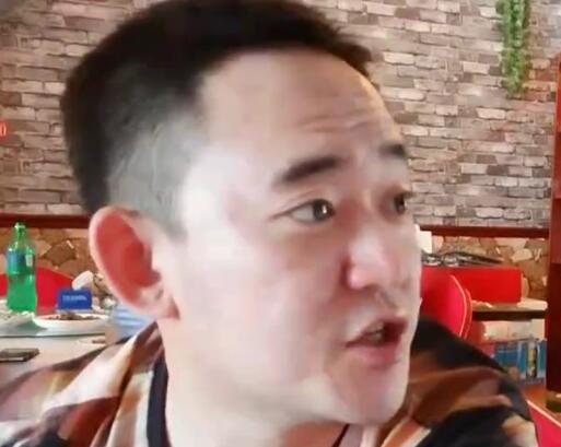 霹雳爷们儿2017-08-05 12时27分直播录像回放 横店体验“横漂”生活