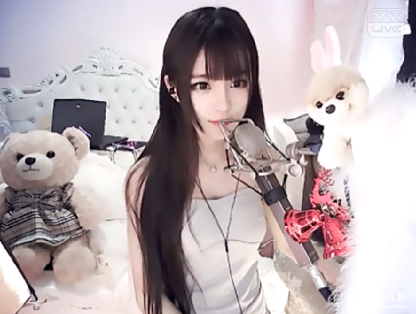 动漫真人女神优酱4