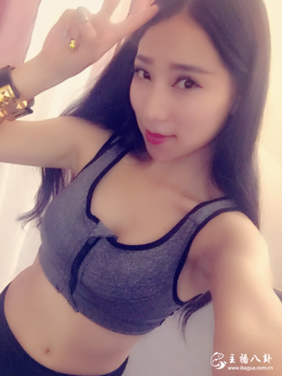 歪歪女主播婷婷性感生活私房照写真2