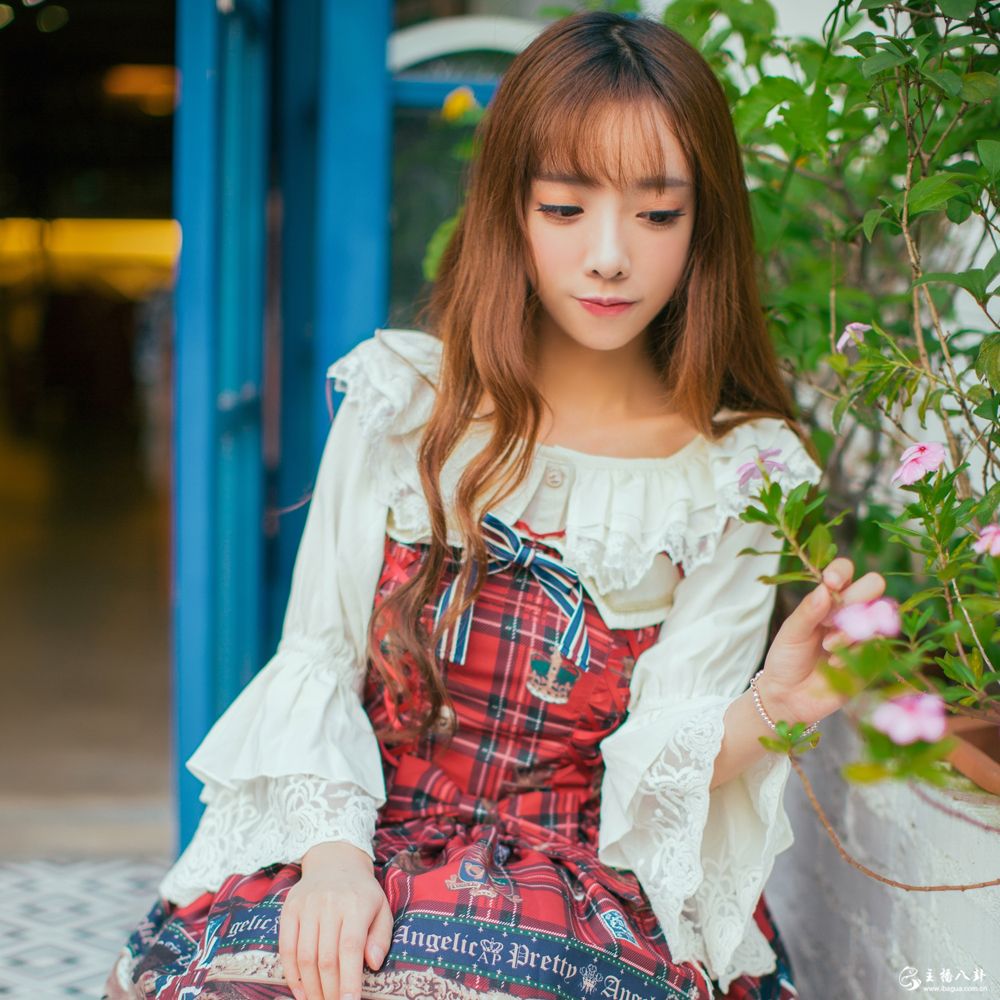 lol国服第一女ADC虎牙美女主播童话高清写真照片4