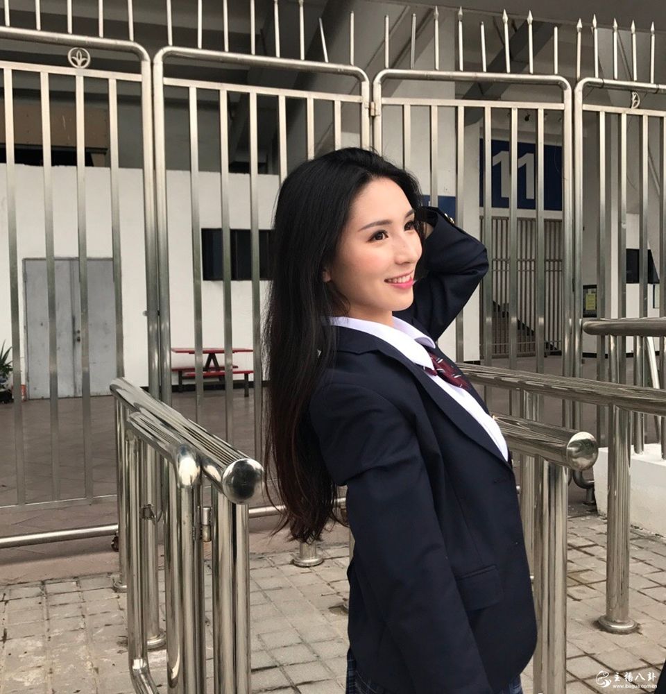 YY话社公会百遍精灵风骚动人美女主播芮宝性感私照14