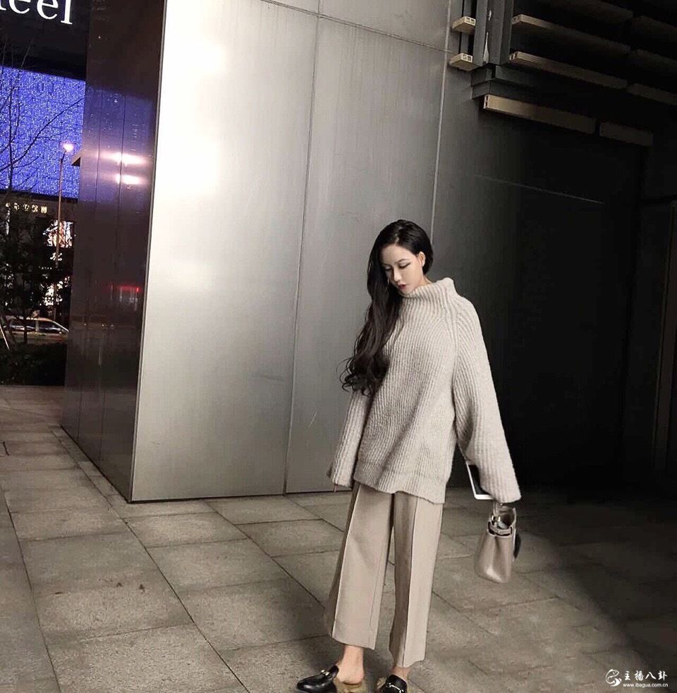 熊猫人气美女主播Minana罗米娜性感写真照+私照来袭2