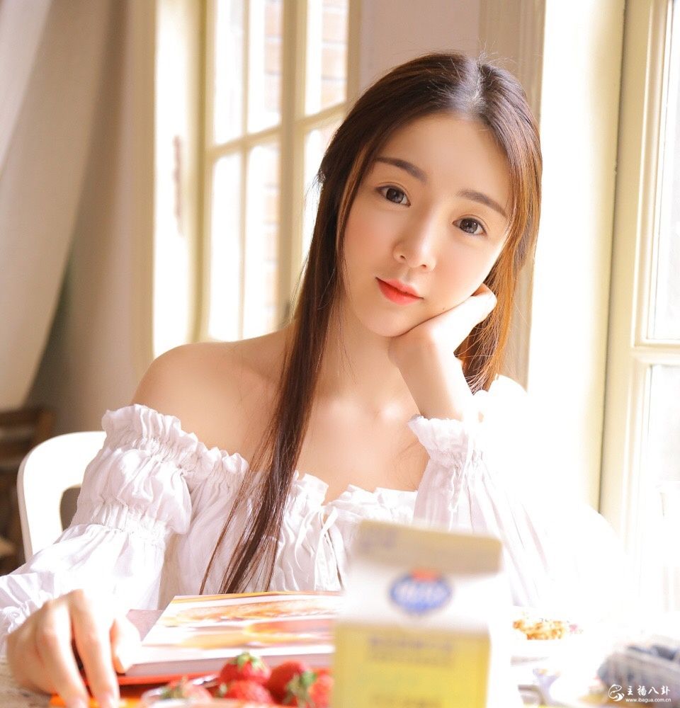 YY话社公会当红美女主播图宝宝高清唯美写真图片2