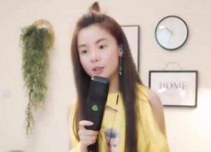 小U哈动听翻唱作品《火红的萨日朗》