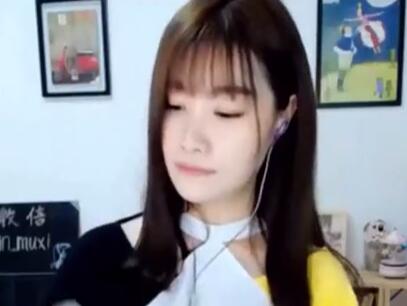 YY风小筝翻唱的动听音乐作品《问》