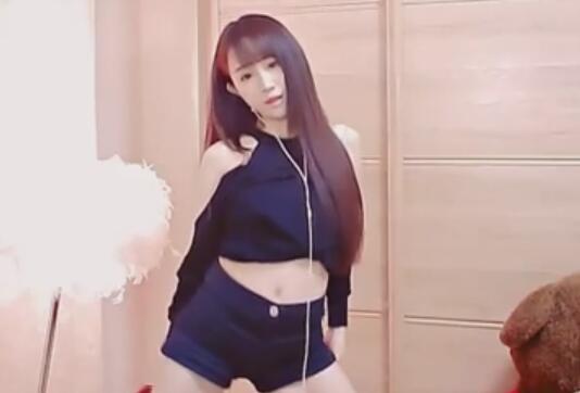 YY卡小卡美女主播直播间热舞视频（2）