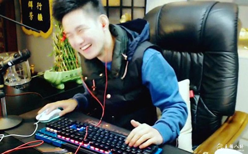 阿哲