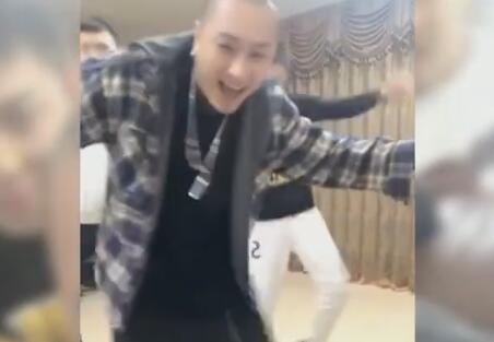 快手lao方丈2017-10-24直播录像回放 