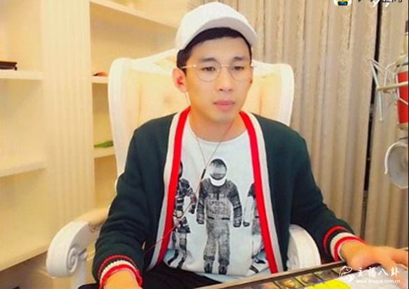 YY：天佑不满DZ公会参赛主播表现，看好小站主播！
