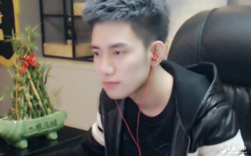 阿哲
