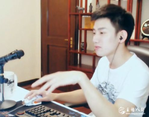 阿哲
