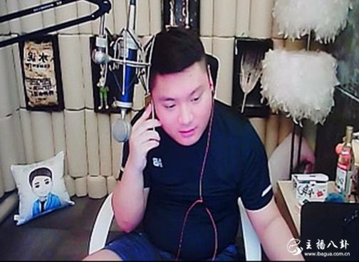 YY：李先生爱妻为年度卖房？宣称不会再无偿续约！